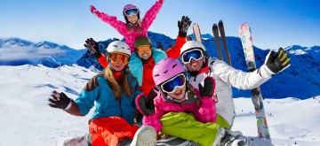 Cum sa-ti protejezi articulatiile cand faci sporturi de iarna